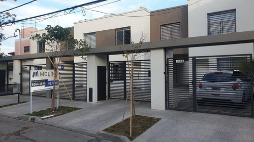 Imagen 2 de 15 de Duplex De 4 Ambientes Con Cochera En Ituzaingó Norte