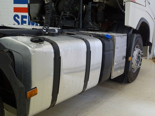 Imagem 14 de 14 de Volvo Fh 460 6x4 2p Diesel Fh-460 (diesel) (e5) 2015/2016 V