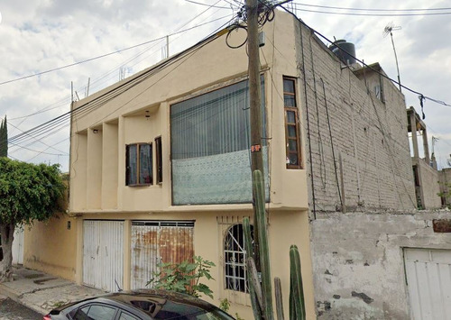 Amplia Casa De 2 Niveles En La México 2a Sección Nezahualcoyotl Adr