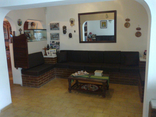 Villa Belgrano: Casa 3 Niveles Apta Uso Comercial