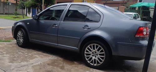 Volkswagen Bora 1.8 Highline T Tiptronic Cuero 2011
