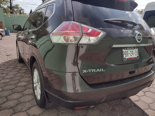 Imagen 3 de 15 de Nissan X-trail 7 Pasajeros 2015