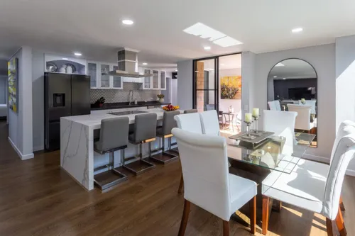 Apartamento En Venta En Loma De Los Balsos. Cod V21555
