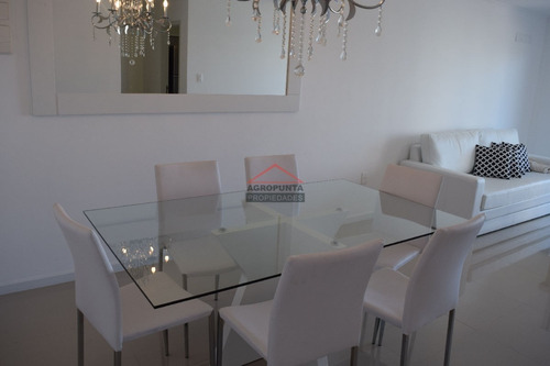 Apartamento En Brava, 3 Dormitorios *- Ref: 2857
