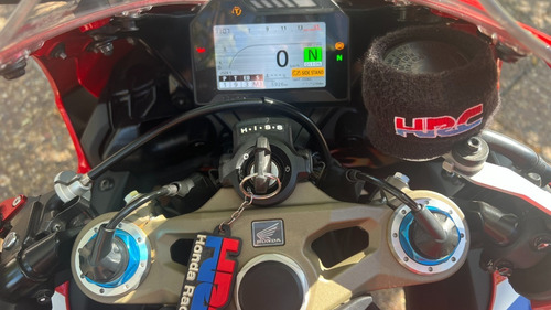 Imagen 4 de 8 de Honda Cbr1000rr Sp1