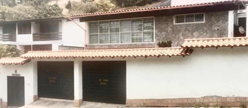 Quinta En Prados Del Este Venta 700m //5h/5b 100% Equipada