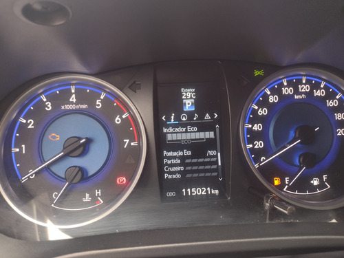 Toyota Hilux 2.7 Srv Cab. Dupla 4x2 Flex Aut. 4p