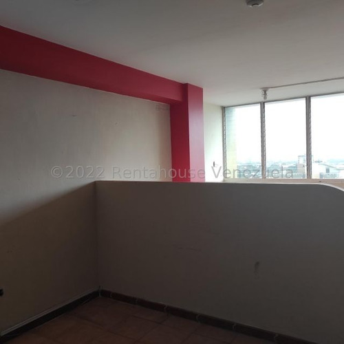 Imagen 2 de 14 de Oficina En Venta En Calicanto Macaray Aragua 22-26035 Irrr