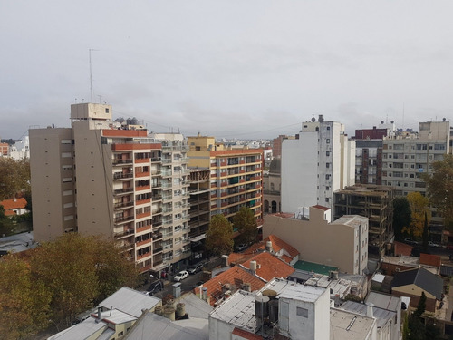 Departamneto De 2 Ambientes Con Balcon Terraza En Venta / Paseo Aldrey