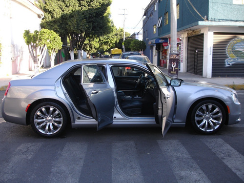 Chrysler 300 C 4 Pts, Hemi, V8, Ts, Piel, Qc, Gps Ra-20 2016
