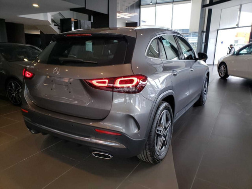Mercedes Benz Gla200 Con Kit Amg Line 2021