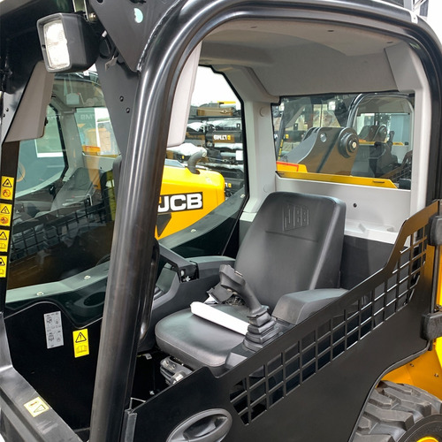 Imagen 17 de 25 de Minicargadora Jcb Modelo 175