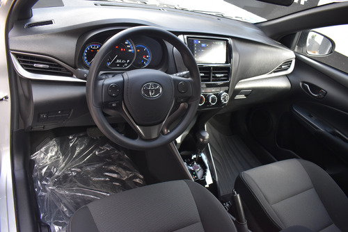 Toyota Yaris 1.5 107Cv Xs Cvt