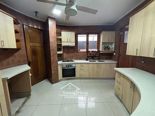Casa En Venta Carlos Silva Vildosola
