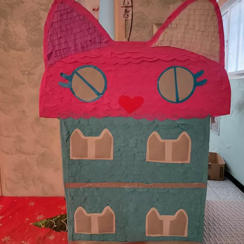 Piñata De La Casa De Gaby