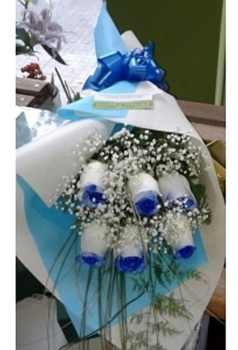 Imagen 1 de 3 de Ramo De 6 Rosas Azules Envio Gratis Floreria Foto Real