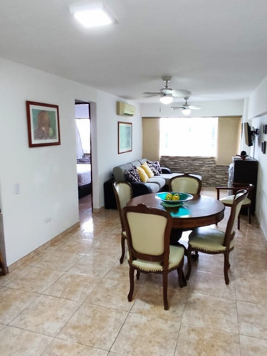 Imagen 3 de 12 de Apartamento En Alquiler En Macuto