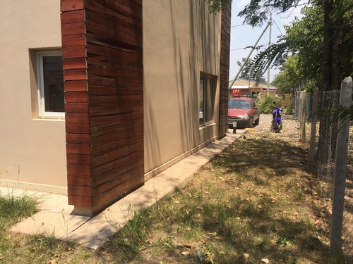 Imagen 14 de 27 de En Venta. Triplex Con Patio Y Cochera. San Miguel