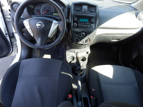 Imagen 11 de 15 de Nissan Versa 2019