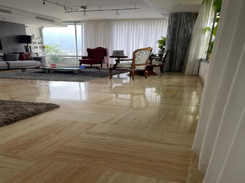 Las Mercedes Vendo Apartamento 4 Hab Calle Cerrada
