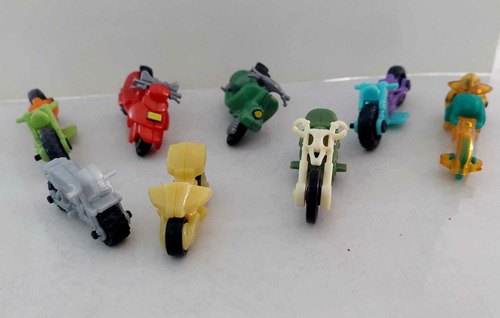 Set Figuras De Motos Miniatura De Huevo Kinder.  C33