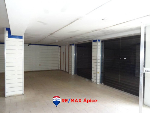 Imagen 6 de 7 de Se Alquila Local Comercial En El Centro, Entre Calle Piar Co