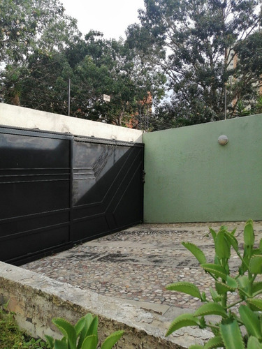 Imagen 4 de 14 de Laura Castillo Vende Casa En El Parral (foc-790)