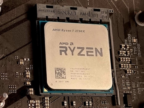 Procesador Amd Ryzen 7 2700x Con Su Ventilador Wraith Prism