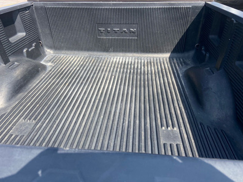 Nissan Titan 2018 Sv 4x4 V8 Aut Dob/cab Enganche $