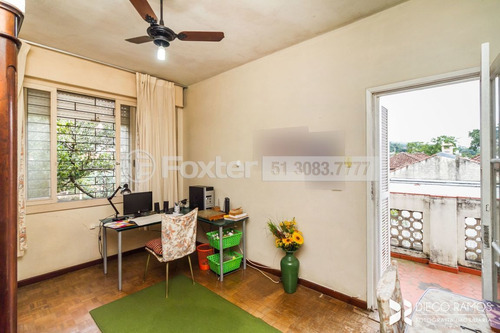 Casa, 6 Dormitórios, 236.67 M², Teresópolis - 204090