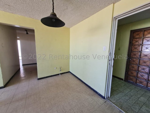 Imagen 20 de 30 de Apartamento En Venta Zona Oeste De Barquisimeto Lara 23-25316 // Invierta Seguro Con Rentahouse//
