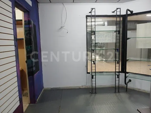 Local En Venta En Centro Comercial Pasarela