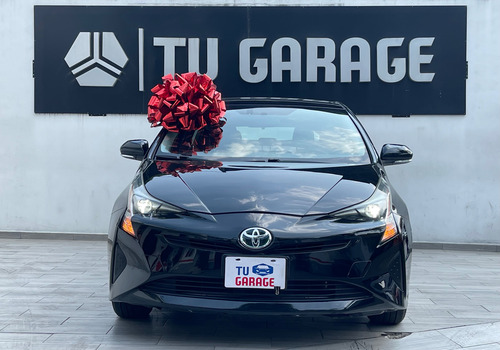 Toyota Prius 1.8 Base Cvt