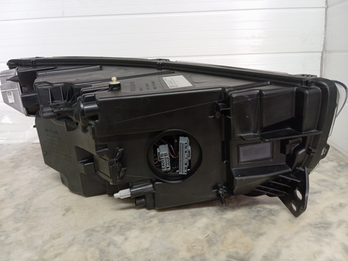 Farol Volvo Xc40 Esquerdo C/módulo Led 2018/19/20/21/22 Filé (Usado)