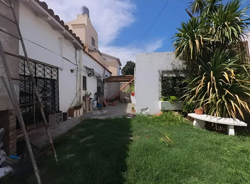 Casa De 4 Ambientes + Departamento Venta Ituzaingo