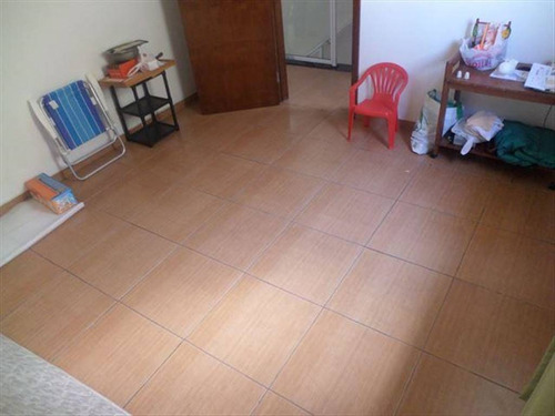 Imagem 13 de 30 de Sobrado Semi Novo Em São Vicente Com 02 Dormitorios E Quintal Em Condominio Bem Localizado - Hm2047