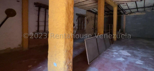 Terrenos En Venta En Centro Barquisimeto Lara -- %%m-c-t%% Cod. 23 Guion 2 7 7 9 1