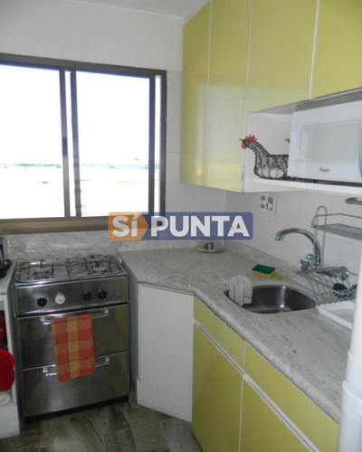 Imagen 4 de 8 de Playa Brava A Pasos De Todo!