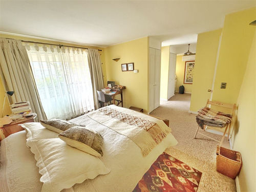Casa En Arriendo De 4 Dorm. En Huechuraba