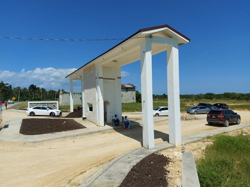 Solares Baratos Y Fiados En Residencial Con Todos Los Servicios.