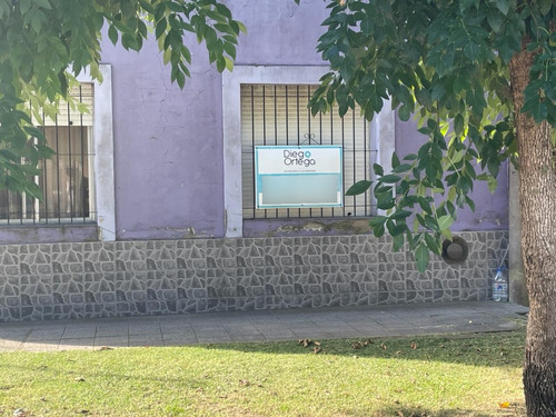 Casa En El Mejor Barrio De Chascomus.