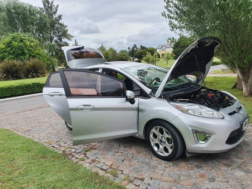 Ford Fiesta Kinetic Design 1.6 Design 120cv Titanium 2013