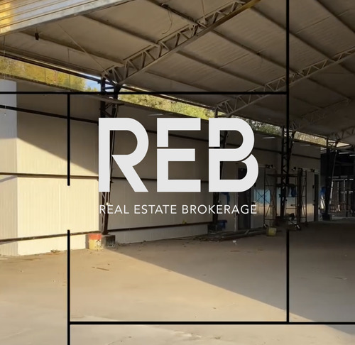 Bodega En Sector Industrial Con Excelente Accesos Y Vias