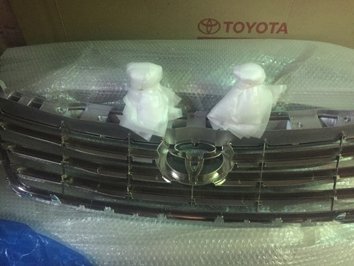 Parrilla Toyota Fortuner 2012 A 2017 Original Completa