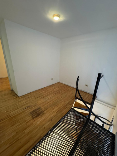 Venta Departamento Almagro Tipo Duplex 2 Ambientes Patio Gascon