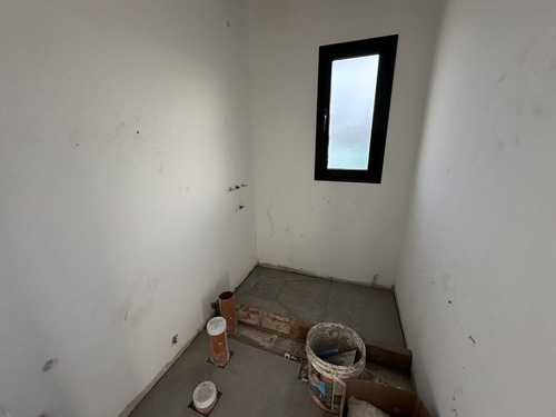 Casa En Venta En Barrio Cerrado El Aljibe - 6 Ambientes