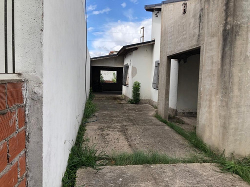 Oportunidad Excelente Chalet A Reciclar ,a Cuatro Cuadras De Estacion Padua Norte !!!