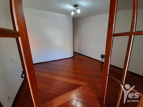 Imagem 23 de 30 de Ref.: 6101 - Sobrado 3 Quartos Sendo 1 Suíte Master Com Banheira, 6 Vagas Garagem, Jd Sto Antonio, Santo André. - 6101