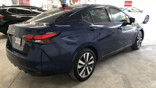 Imagen 4 de 15 de Nissan Versa 2020