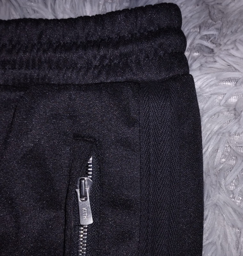 Short Kith Color Negro Caballero Talla S/ch (Usado)